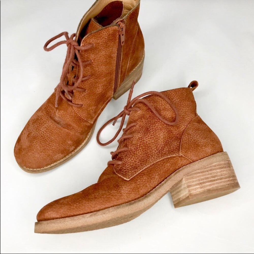 Tamela Lace-Up Ankle Boots!!
